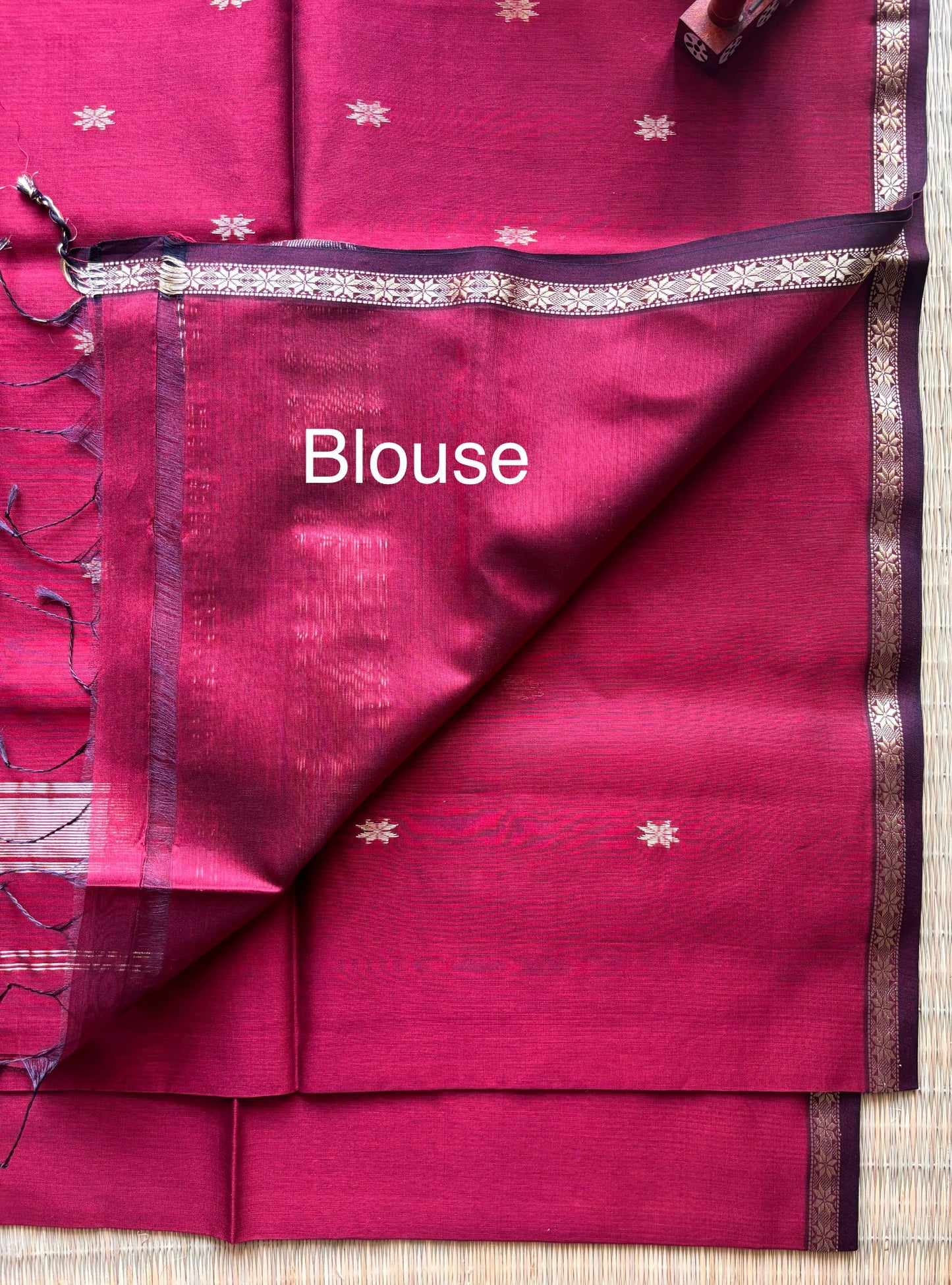 Maroon Handloom Maheshwari Saree with Small Gold Border