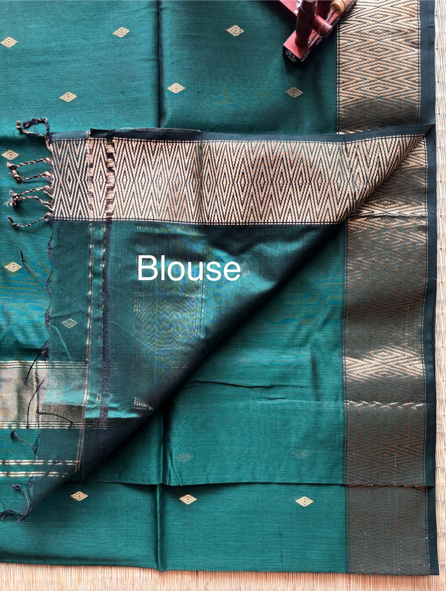 Classic Green Maheshwari Saree with Geometric Gold Zari Border