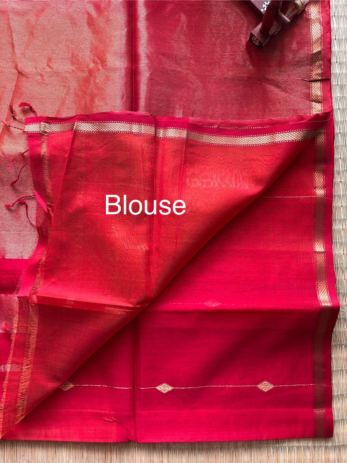 Dual Tone Red Maheshwari Saree with Gold Zari