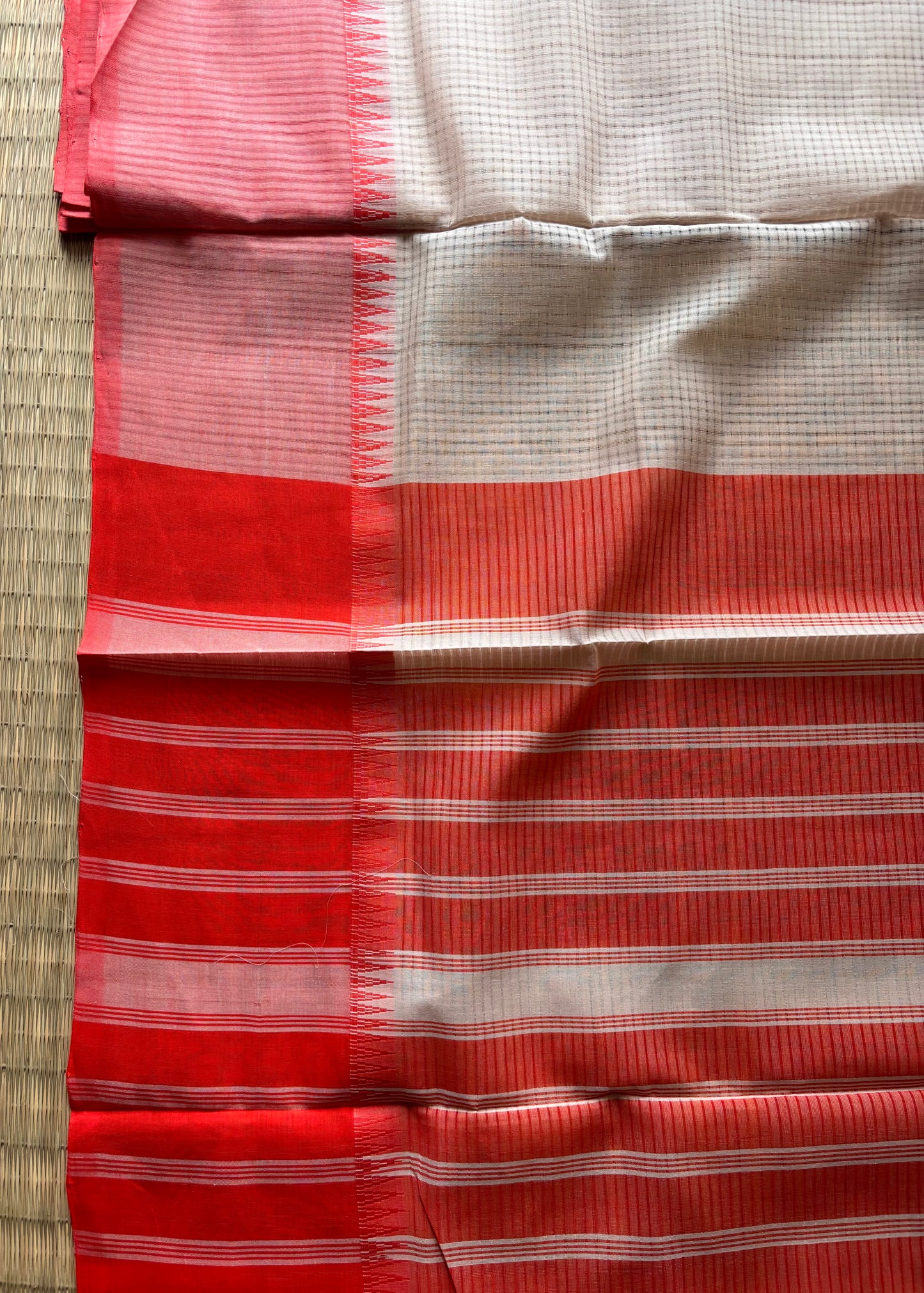 Beige & Orange Mangalagiri Handloom Cotton Saree