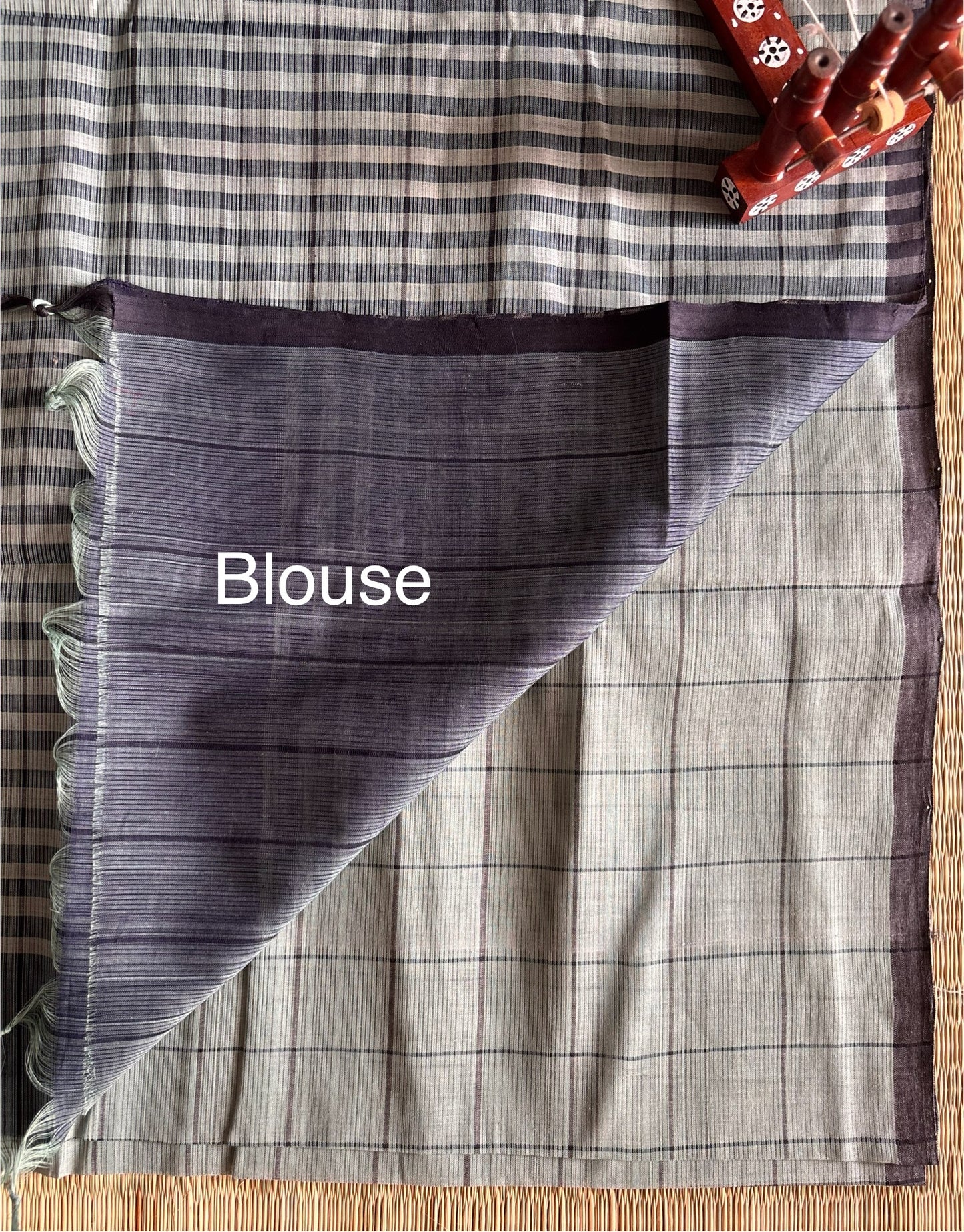 Grey & Charcoal Handwoven Mangalagiri Saree