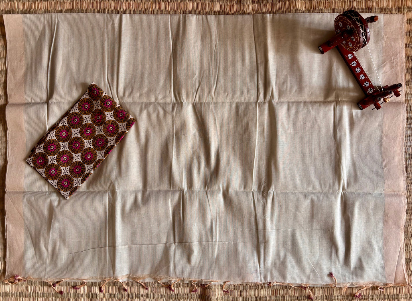 Beige Mangalagiri Cotton Saree with Kalamkari Blouse