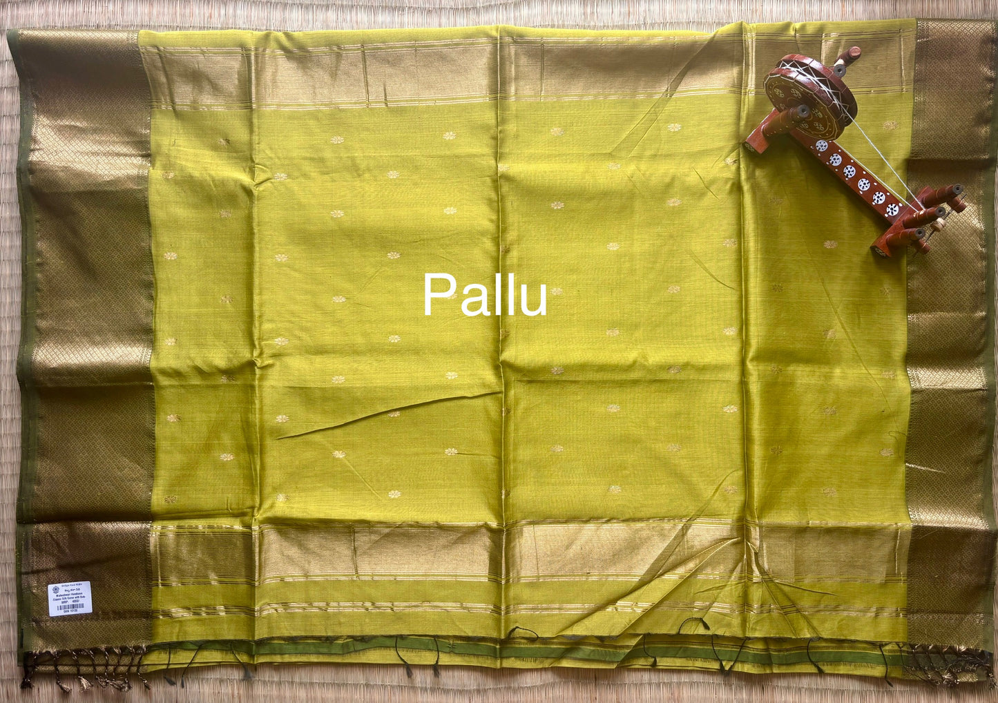 Lime Green Maheshwari Saree with Heavy Zari Border