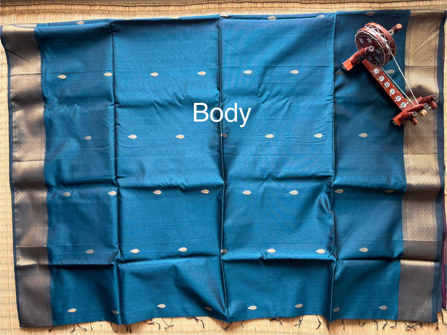 Blue & Pink Maheshwari Handloom Saree
