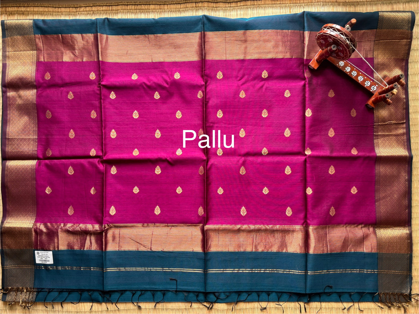 Blue & Pink Maheshwari Handloom Saree