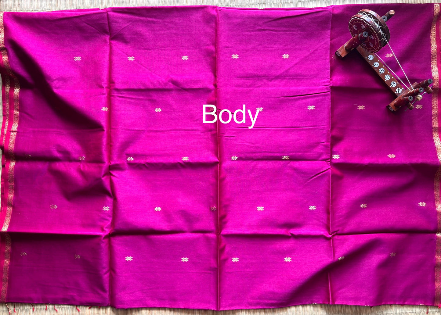 Bright Pink Handloom Maheshwari Saree with Small Gold Border