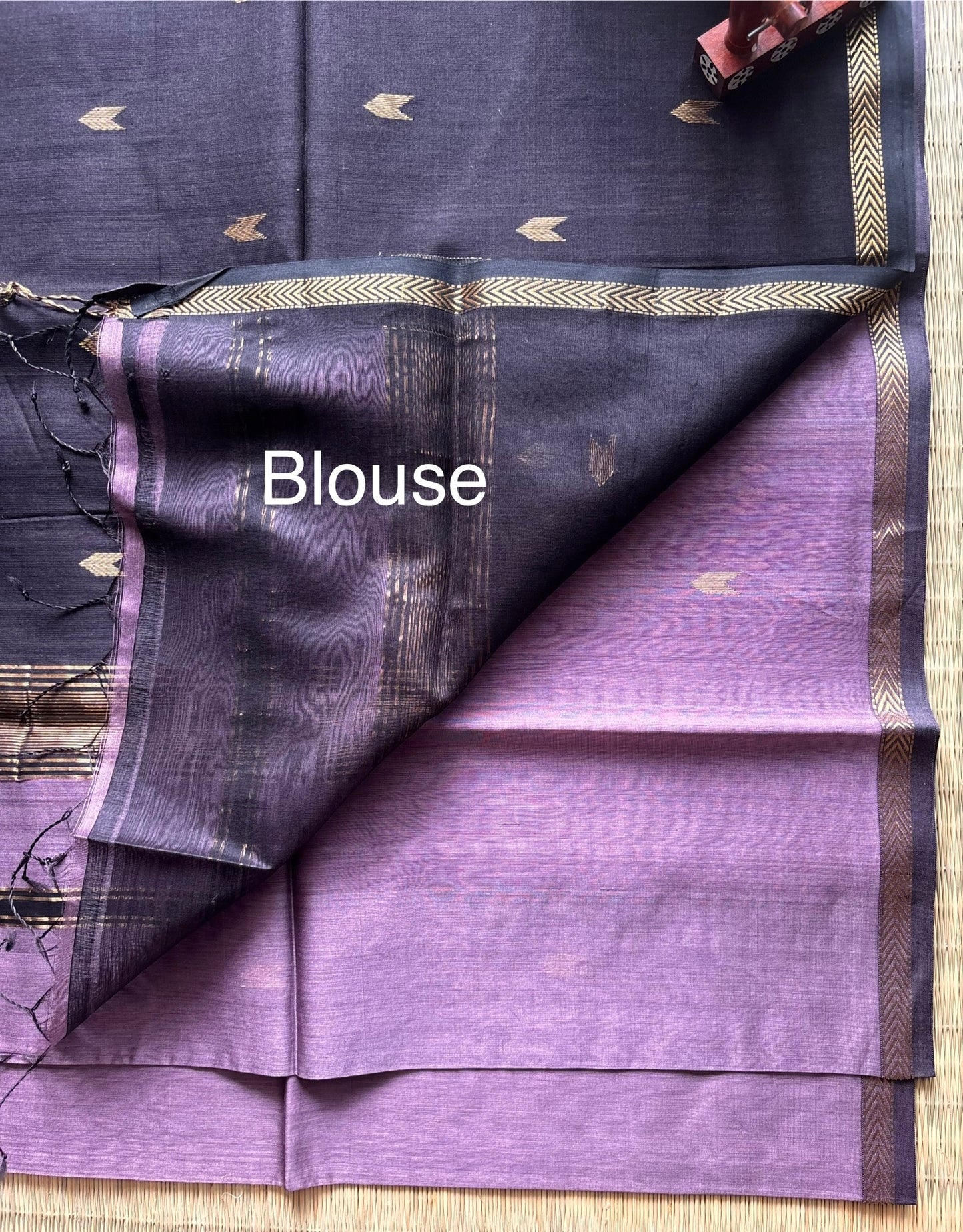 Lavender & Black Classic Maheshwari Saree