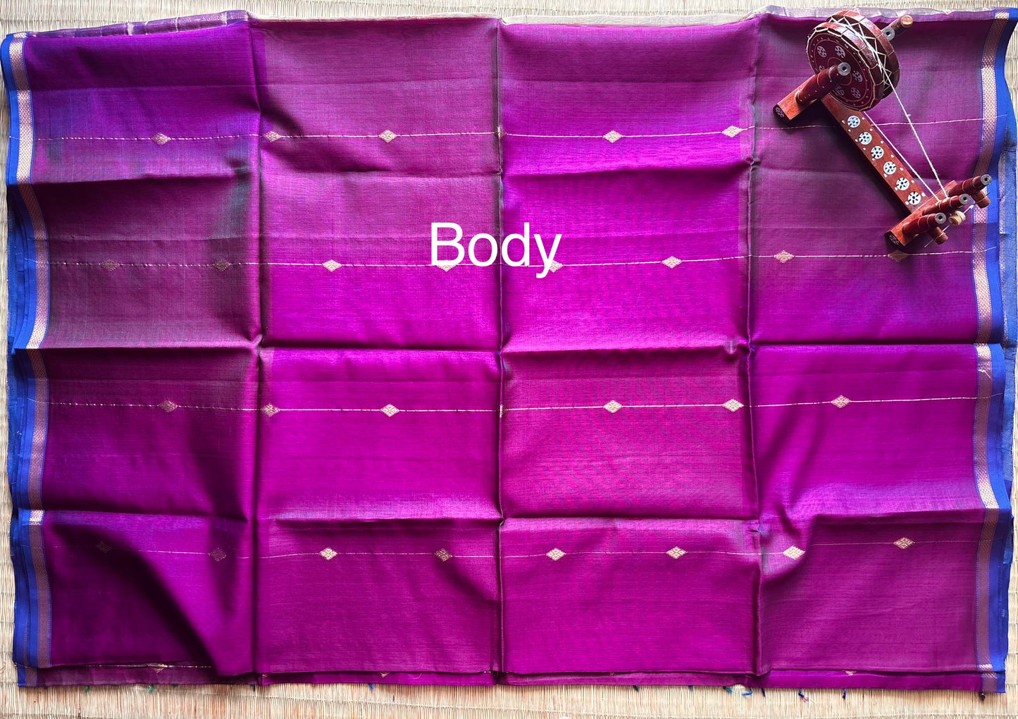 Dual Tone Purple Maheshwari Saree with Gold Zari