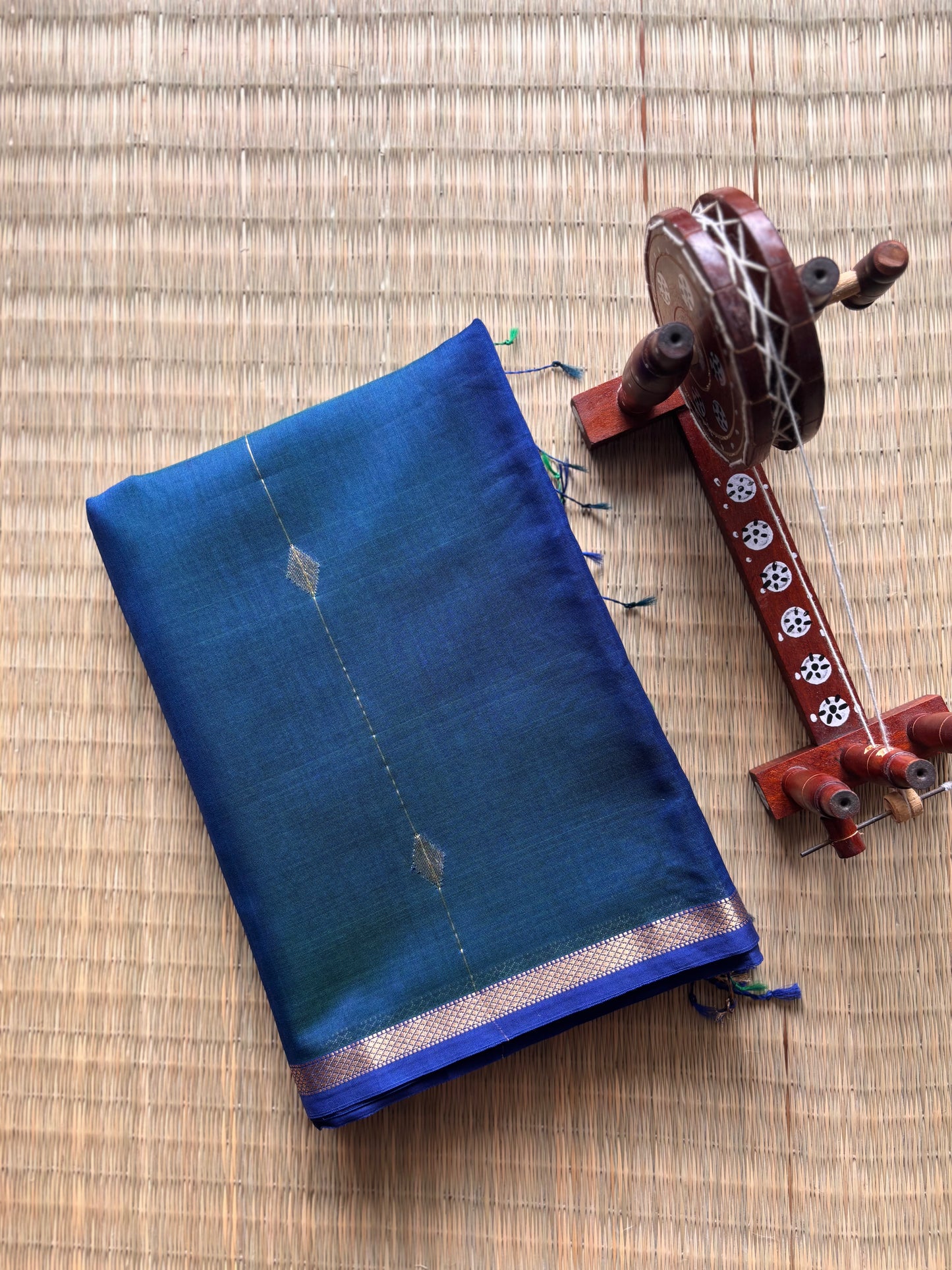 Dual Tone Blue Maheshwari Saree with Gold Zari