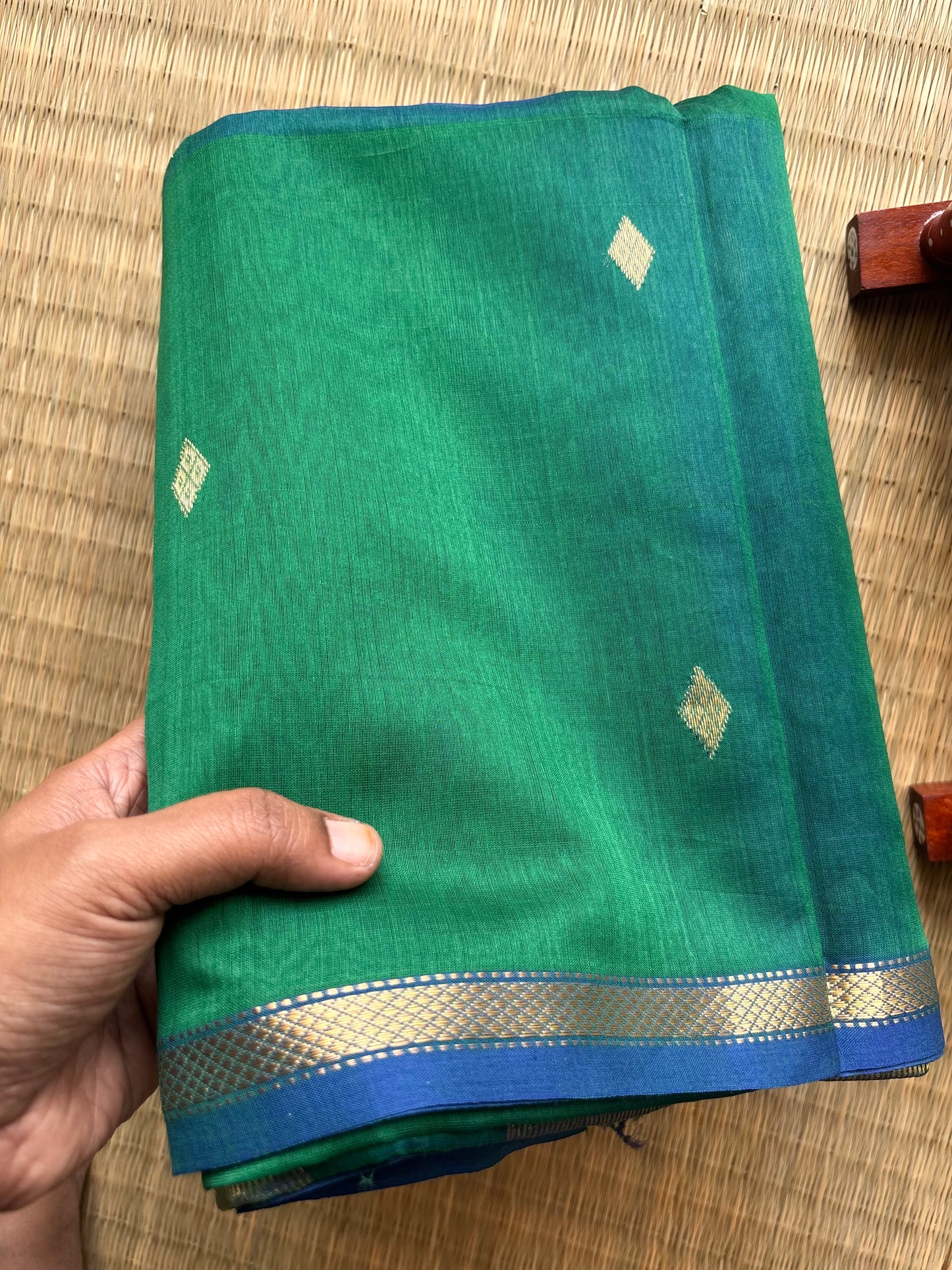 Dual Tone Green & Blue Maheshwari Saree with Gold Zari