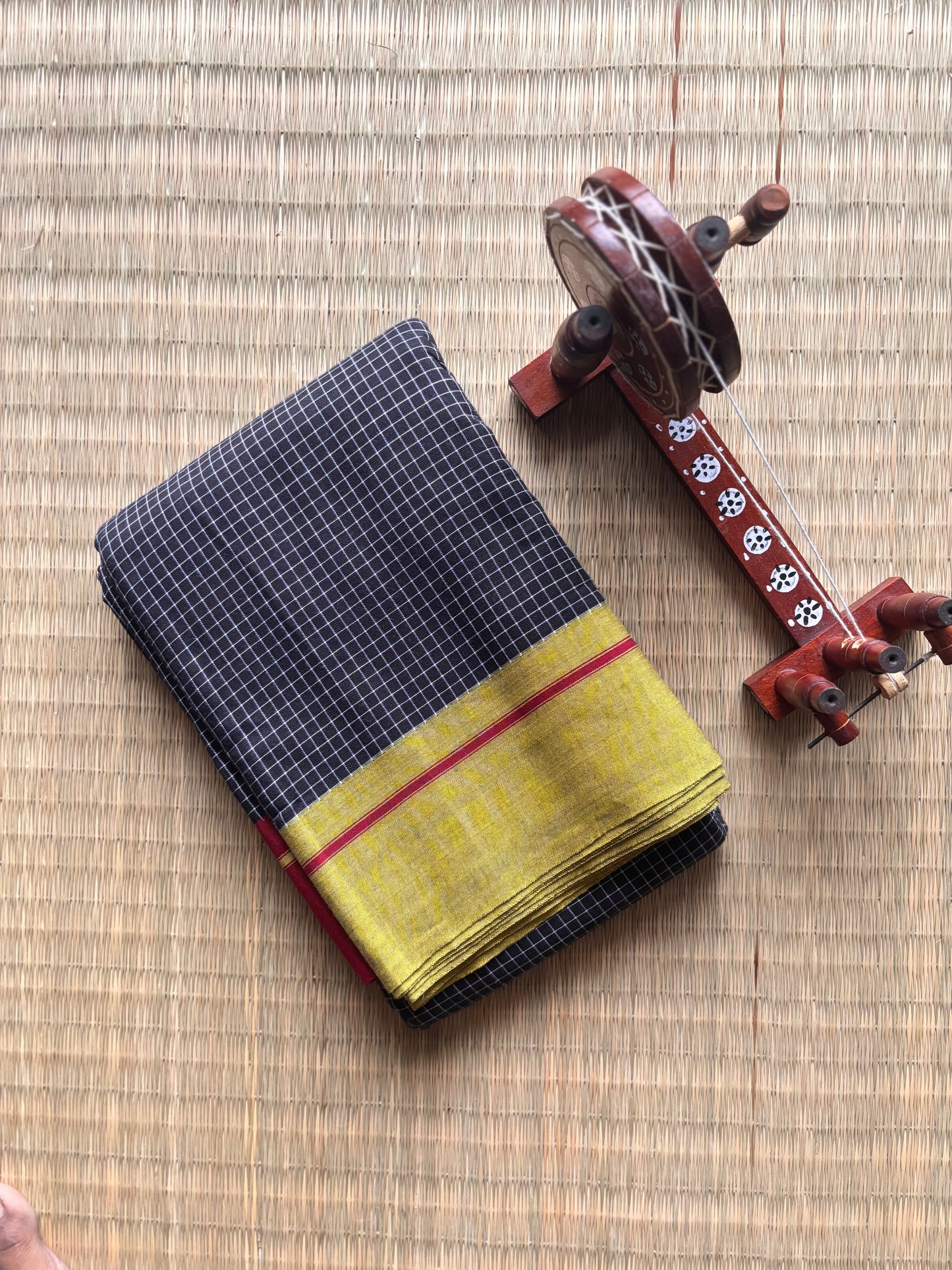 Mustard & Red Patteda Anchu Cotton Handloom Saree