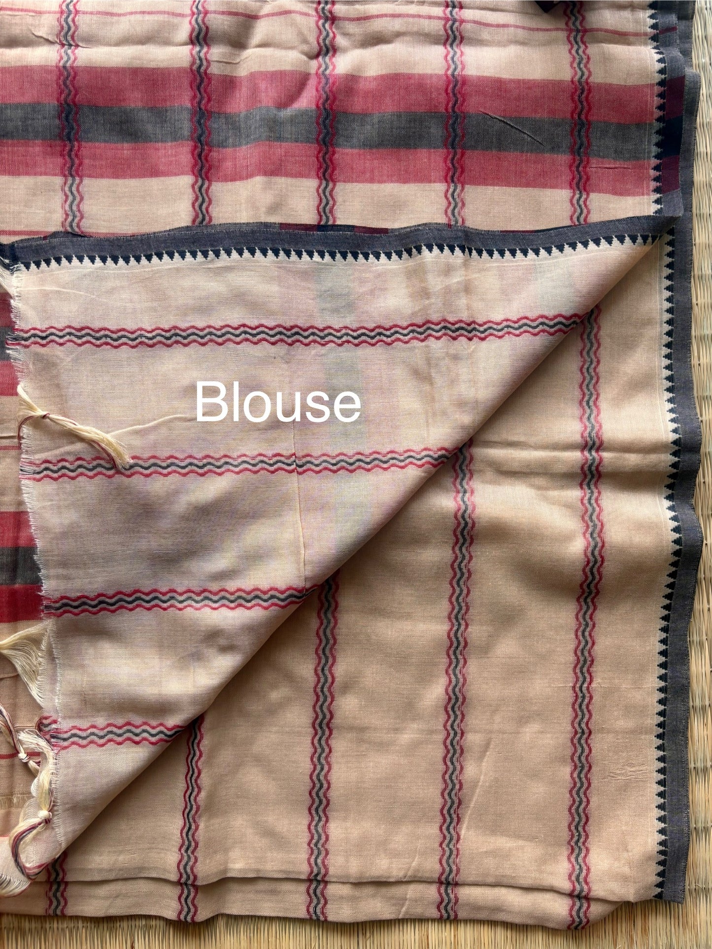 Beige & Red Narayanpet Handloom Cotton Saree