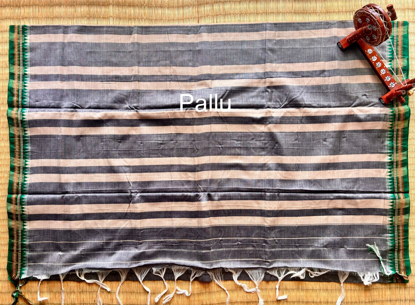 Grey Narayanpet Handloom Cotton Saree with Green Temple Border
