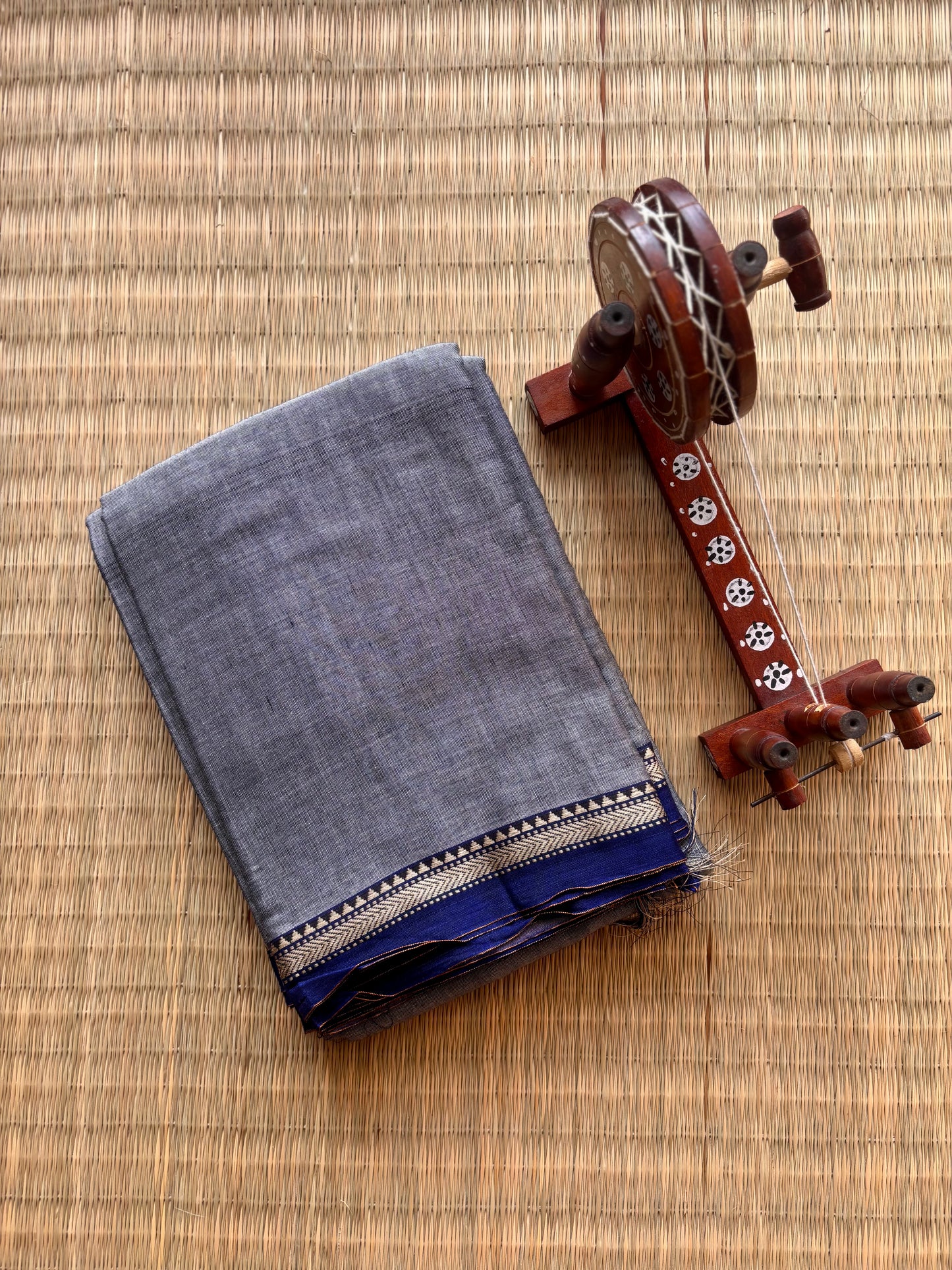 Grey Narayanpet Handloom Cotton Saree with Blue Border