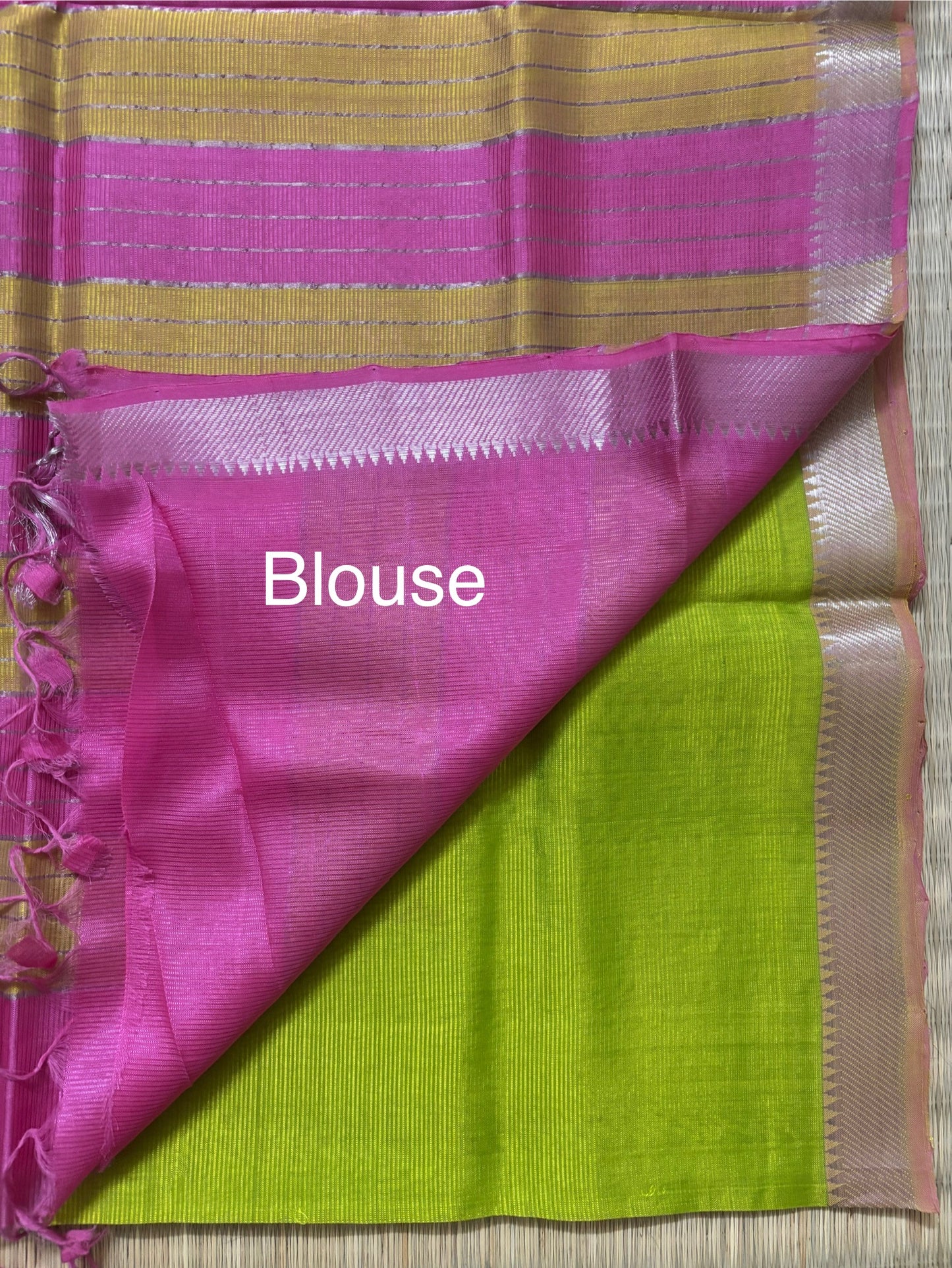 Parrot Green & Pink Classic Mangalagiri Handloom Silk Saree